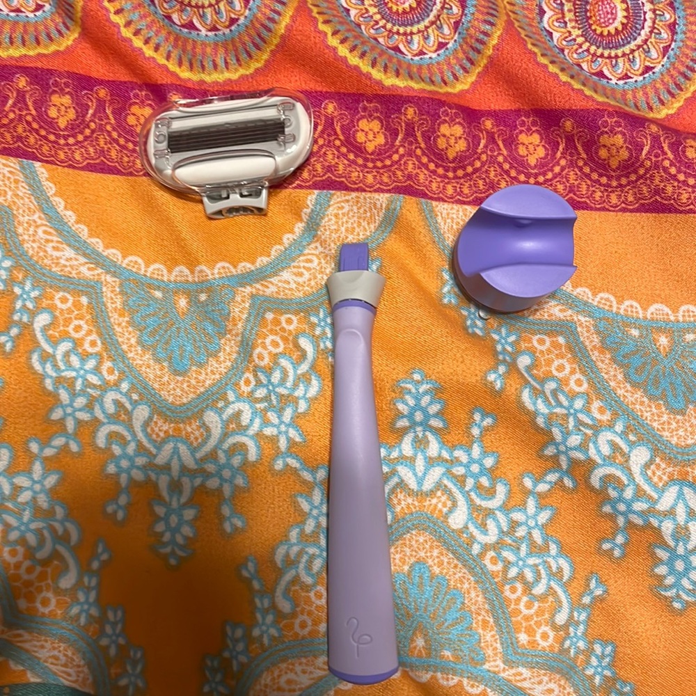 New flamingo razor